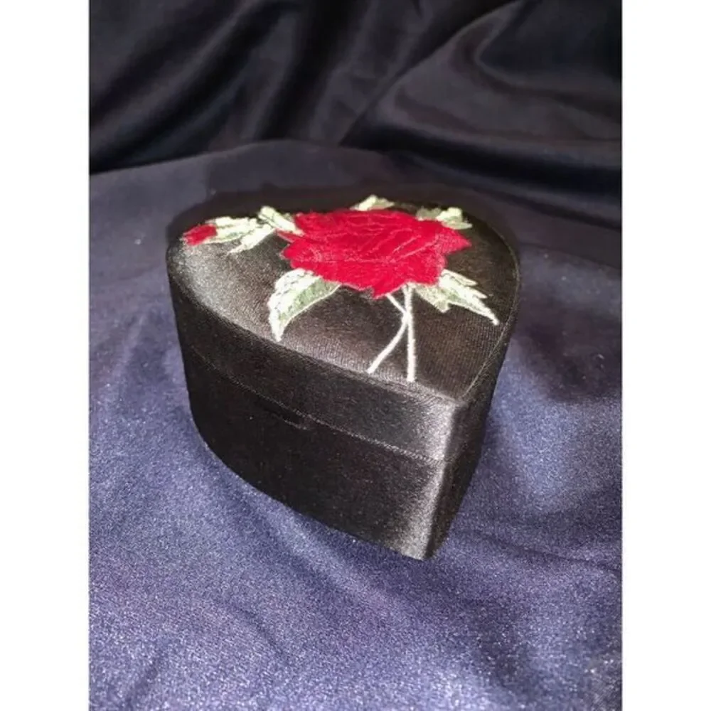 Purva Design Black Jewelry Box Heart Rose Embroidered Embellished‎ Raw Silk
